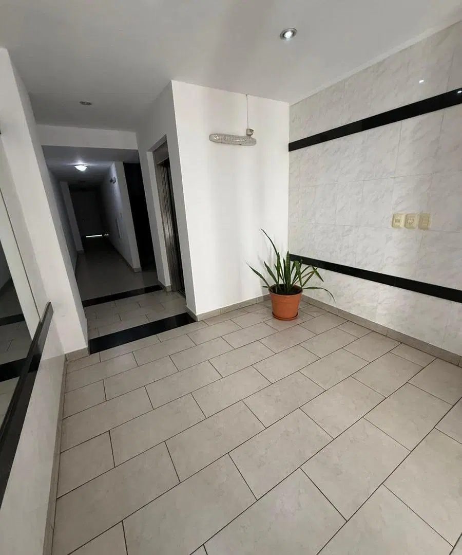 Departamento semipiso de 3 ambientes con cochera en Flores 4