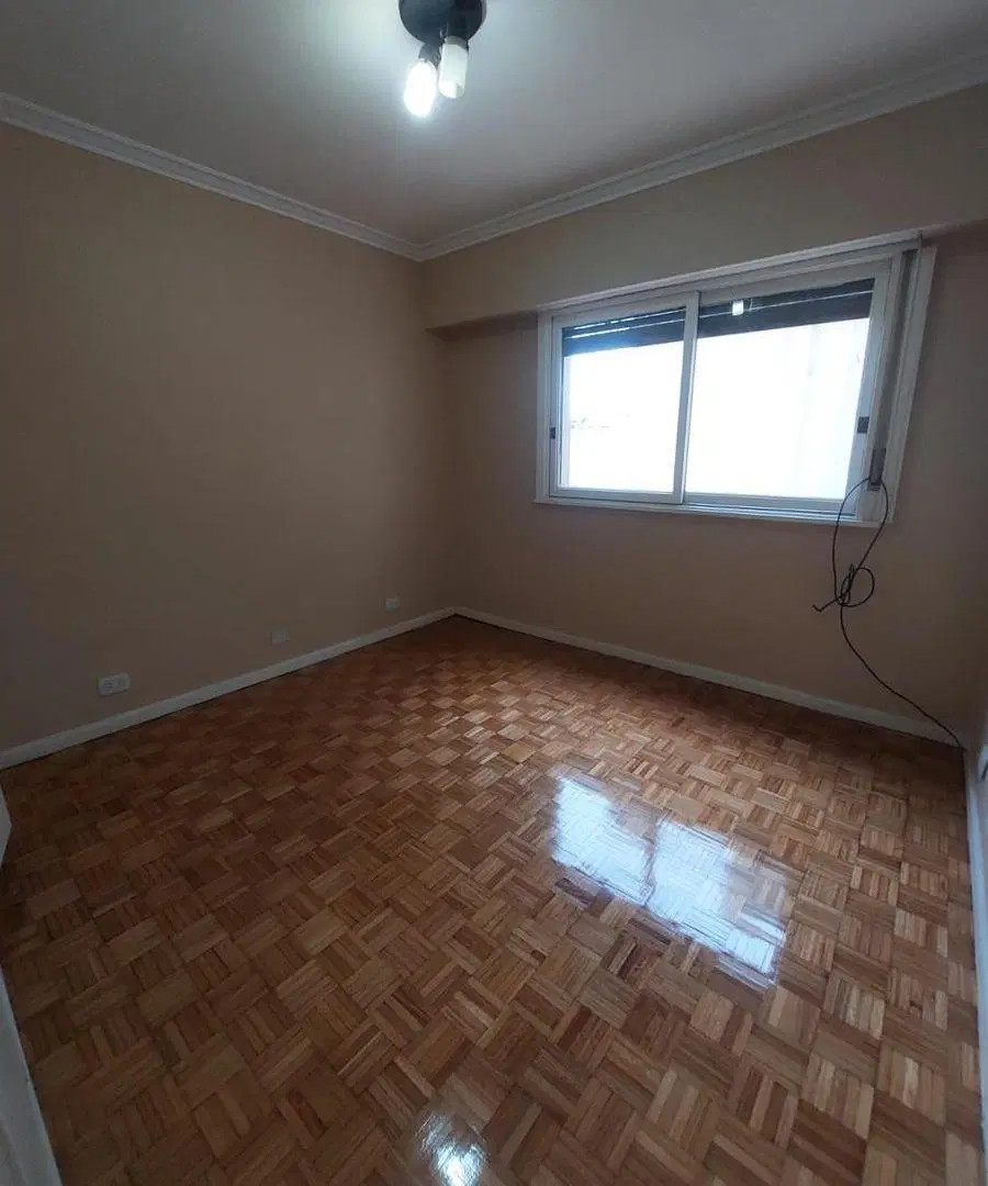 Departamento de 3 ambientes en el barrio de Flores 4