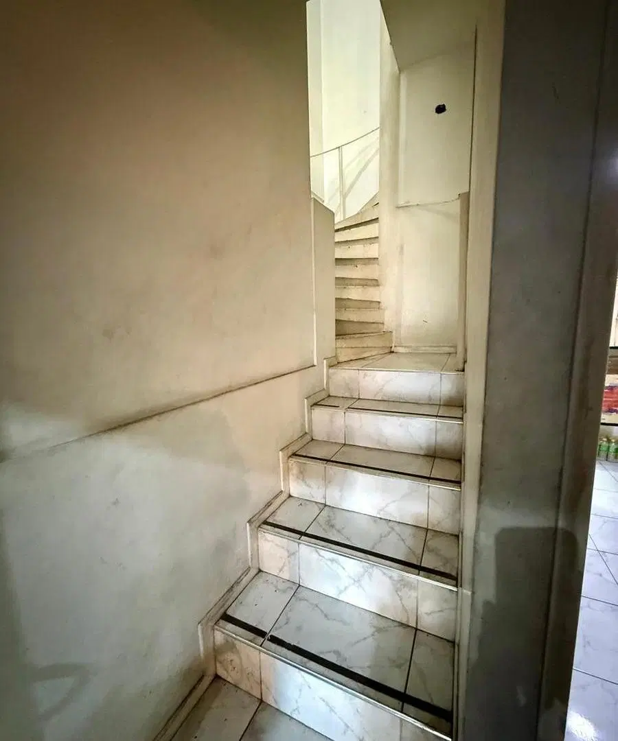 Venta Local en Av Rivadavia y San Pedrito, zona comercial Flores. 3
