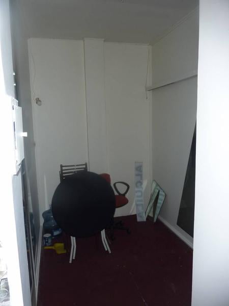 Foto de Local 12 m2 + baulera 21 m2 de baulera Galeria Boulevard Av. Rivadavia, imagen 2