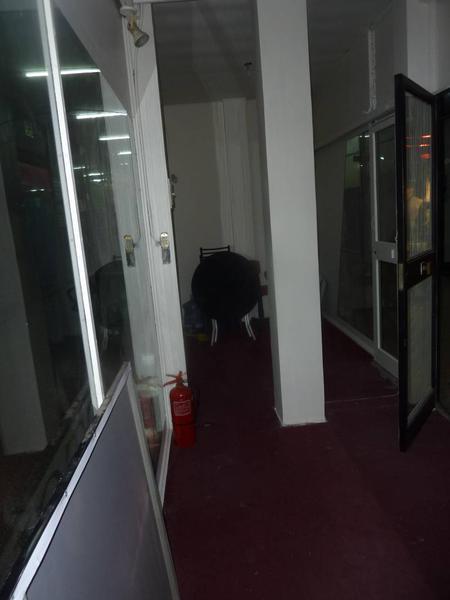 Foto de Local 12 m2 + baulera 21 m2 de baulera Galeria Boulevard Av. Rivadavia, imagen 4