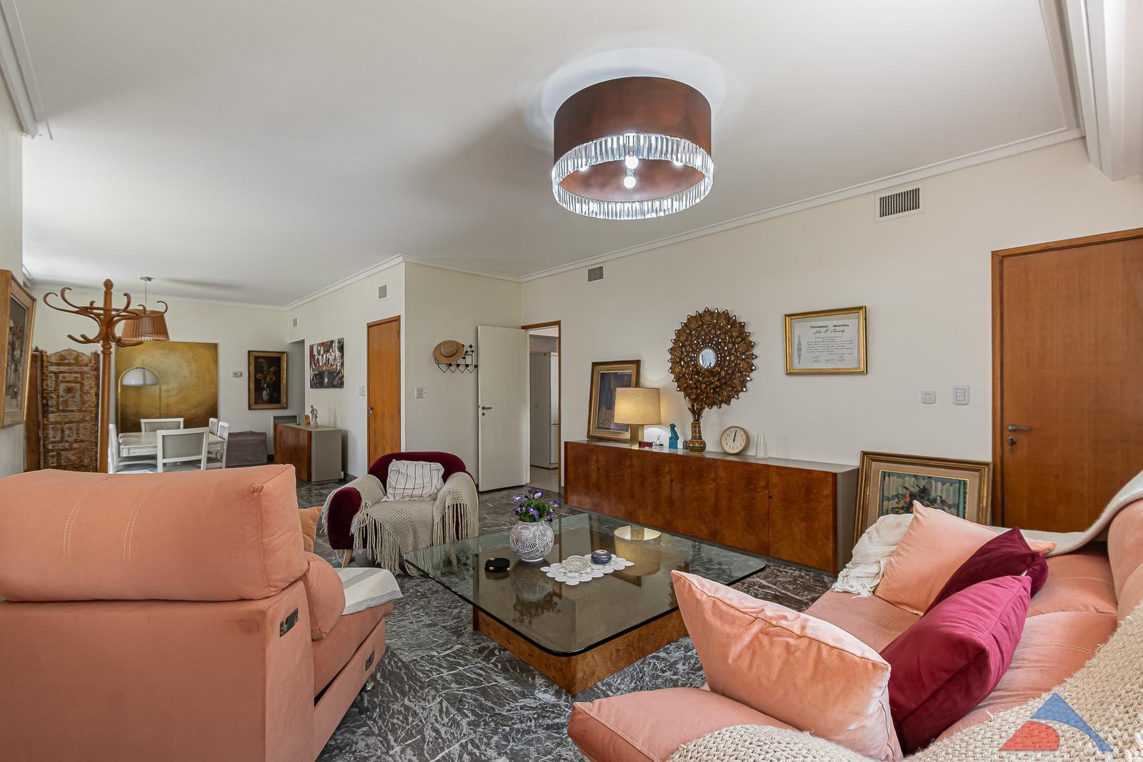 Foto de Venta Departamento Piso 5 ambientes con Cochera 2 cuadras estacion, imagen 5
