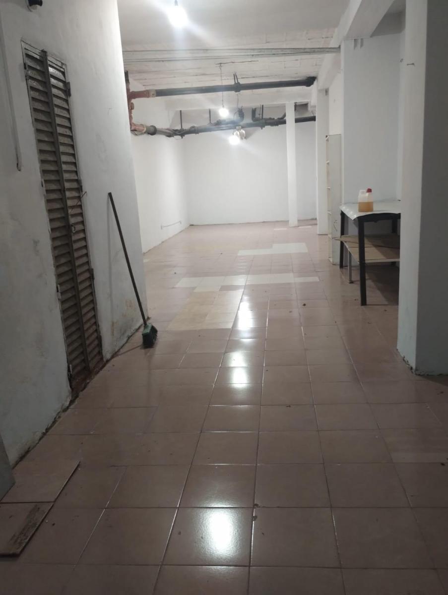 Foto de Local comercial sobre Av. Garay. Mùltiples rubros, imagen 5