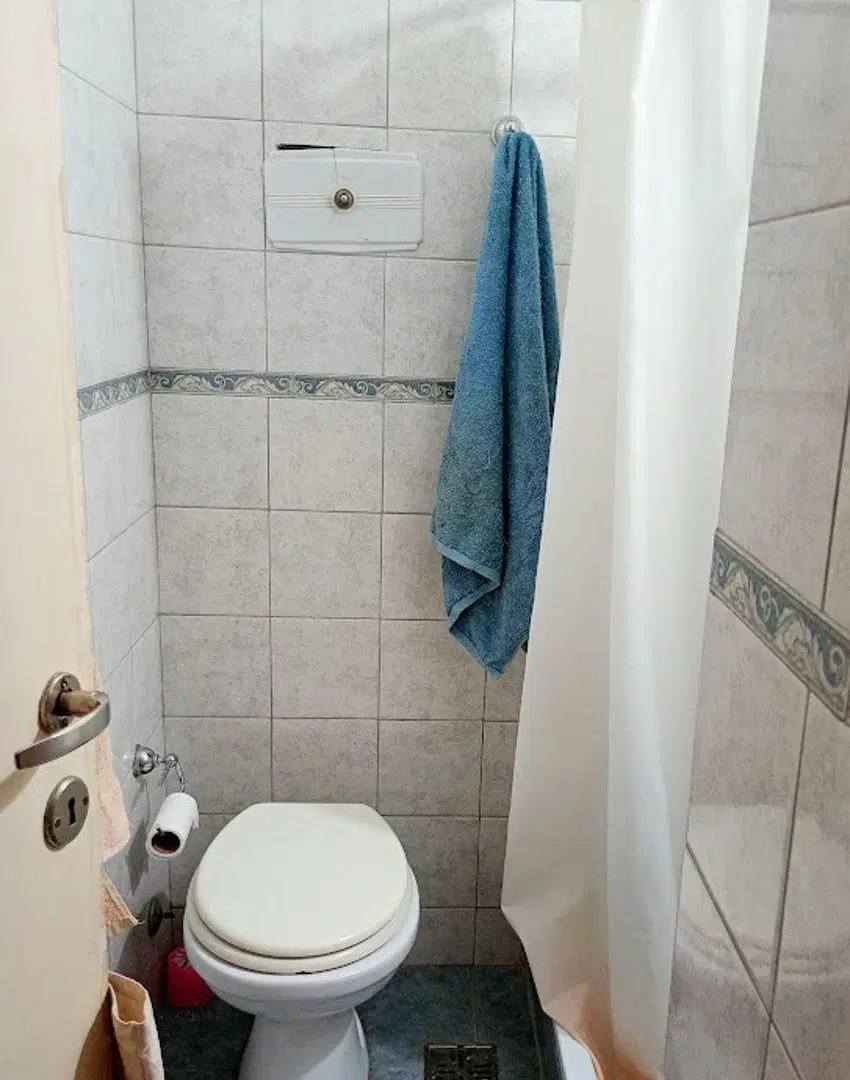 Monoambiente con balcòn al frente 3
