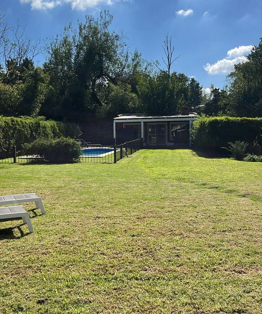 Casa quinta sobre lote de 1.523 m² con piscina 4