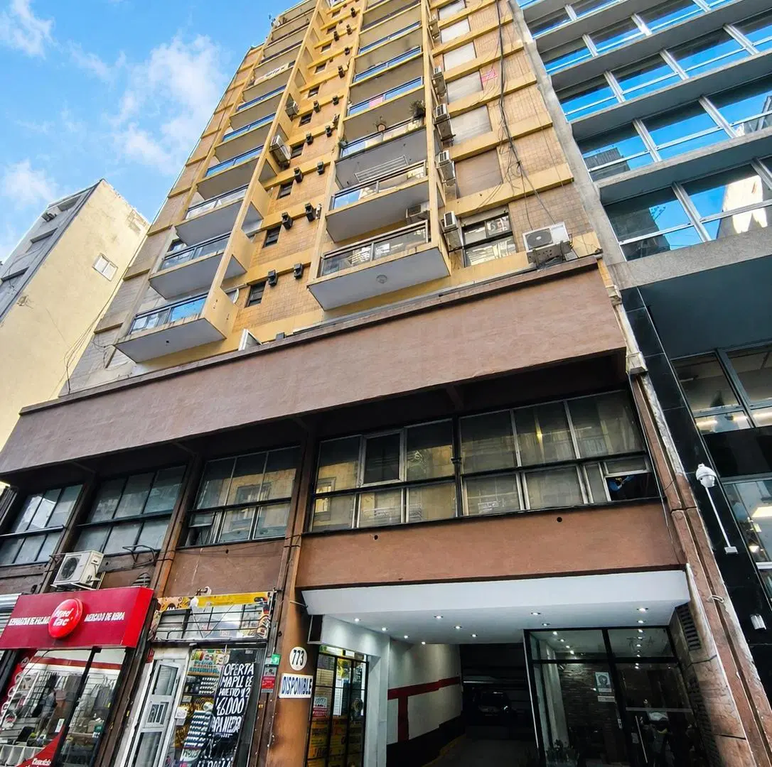 Un ambiente apto vivienda o profesional en pleno Centro 4