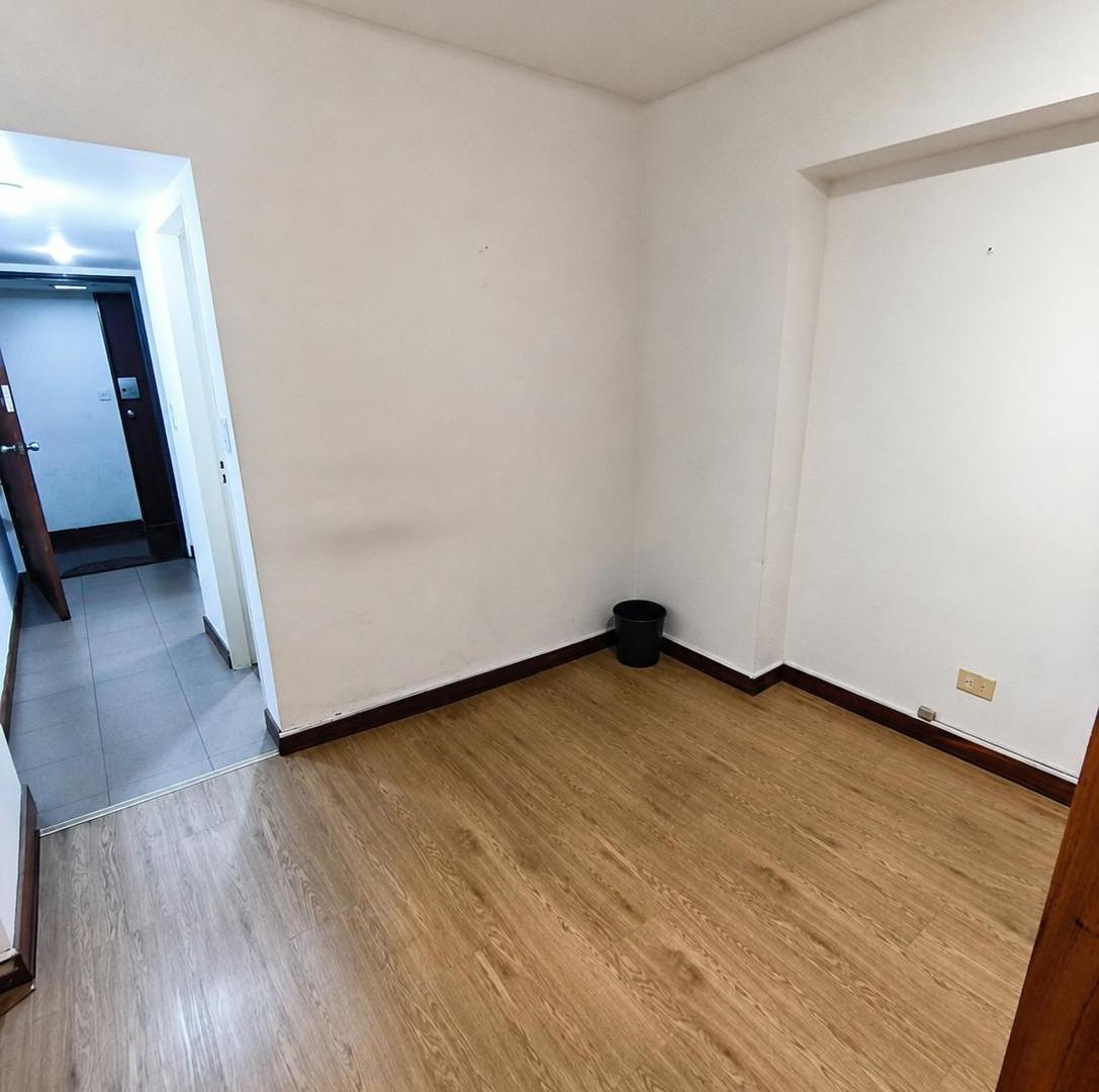 Foto de Ambiente dividido con dormitorio separado en pleno centro, imagen 3