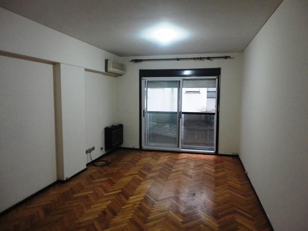 Foto de Amplio dos ambientes excelente ubicación!, imagen 4