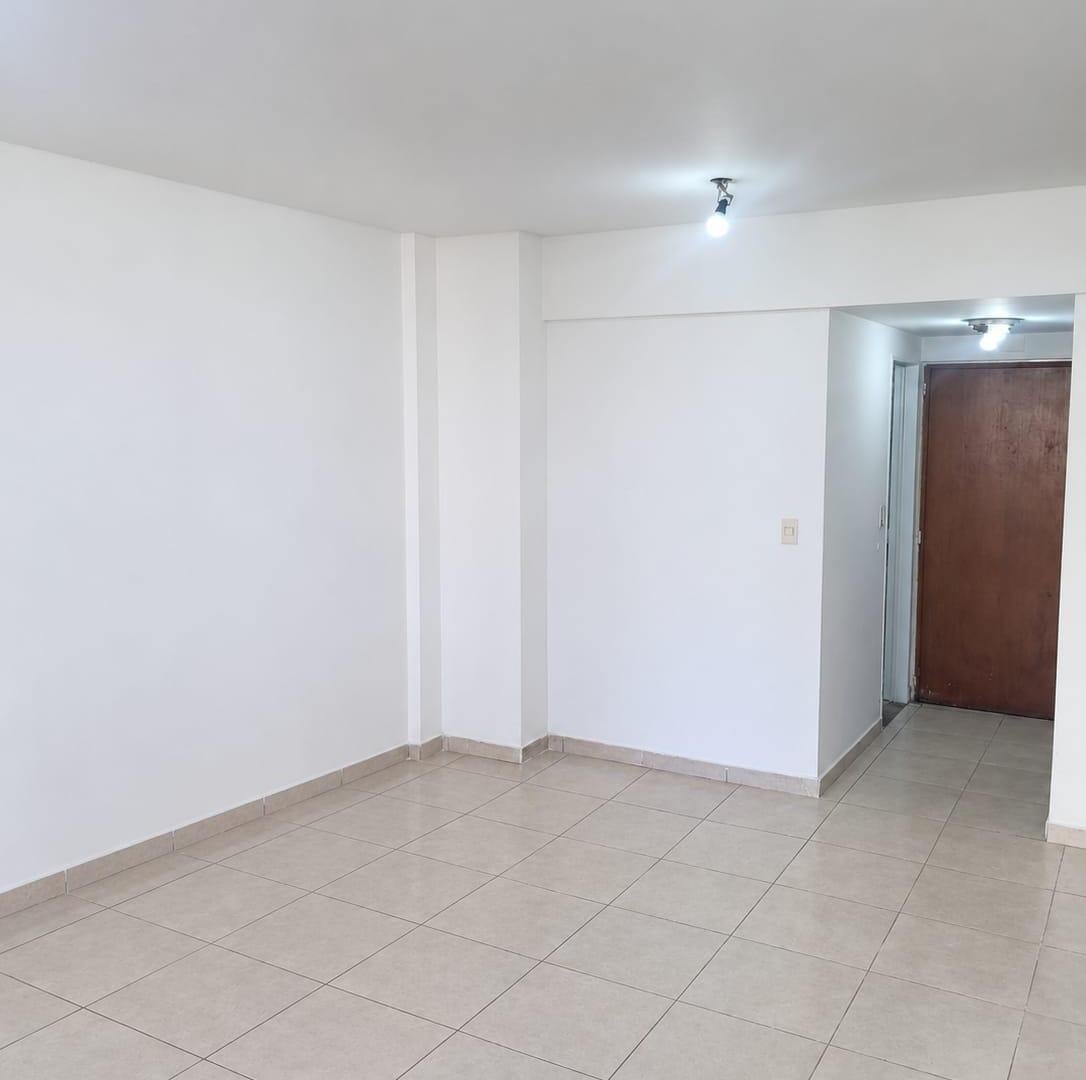 Foto de Monoambiente al frente con balcon, luminoso, excelente ubicación, imagen 4
