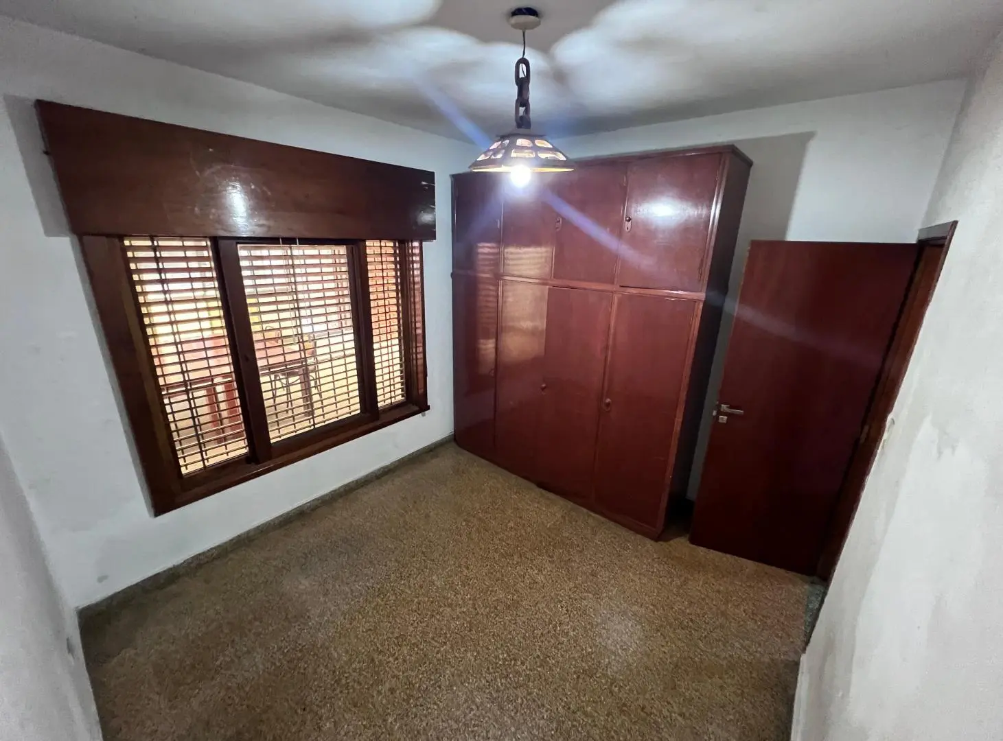 Casa en venta en Lanús, 3 ambientes 4