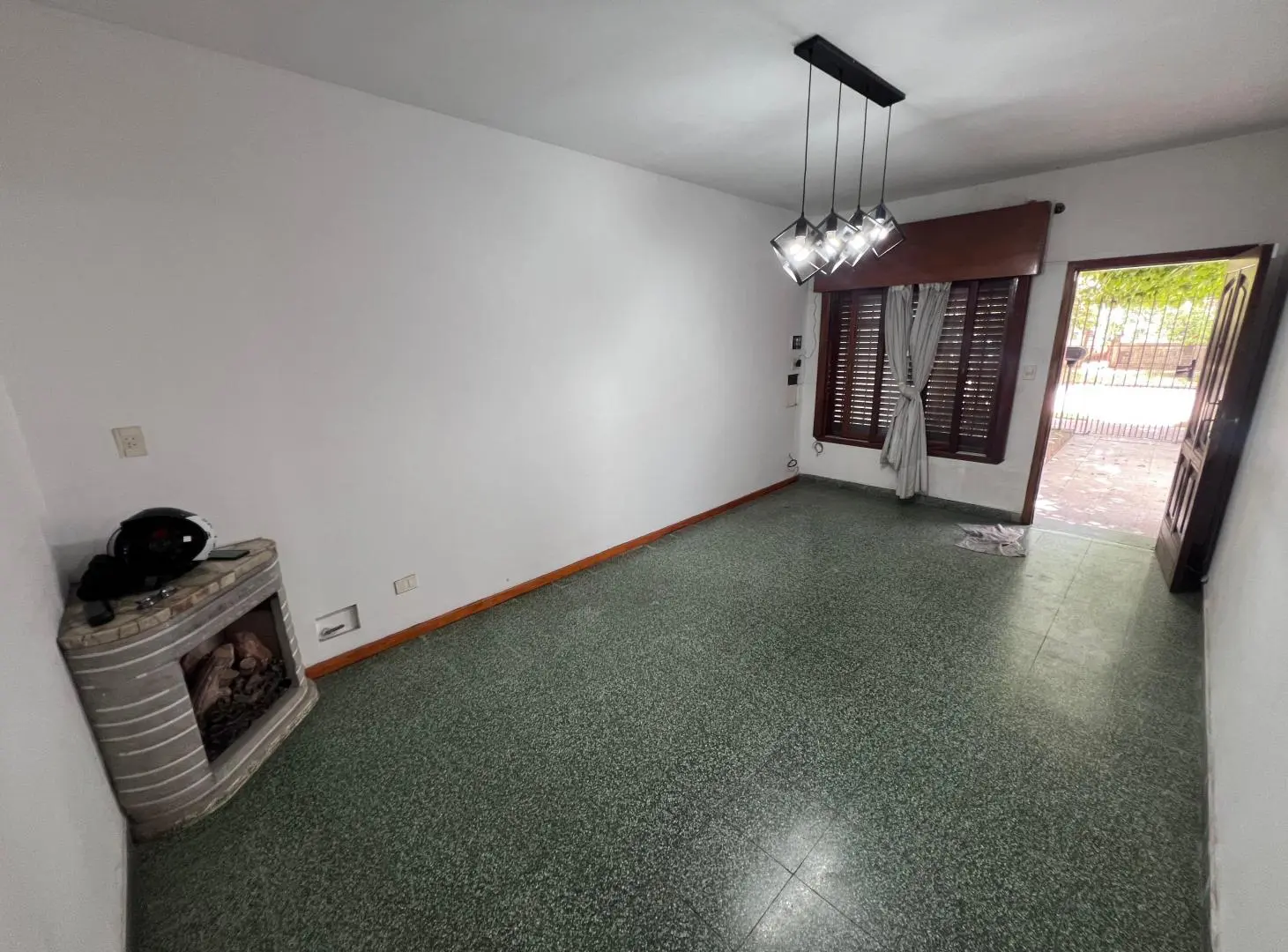 Casa en venta en Lanús, 3 ambientes 3