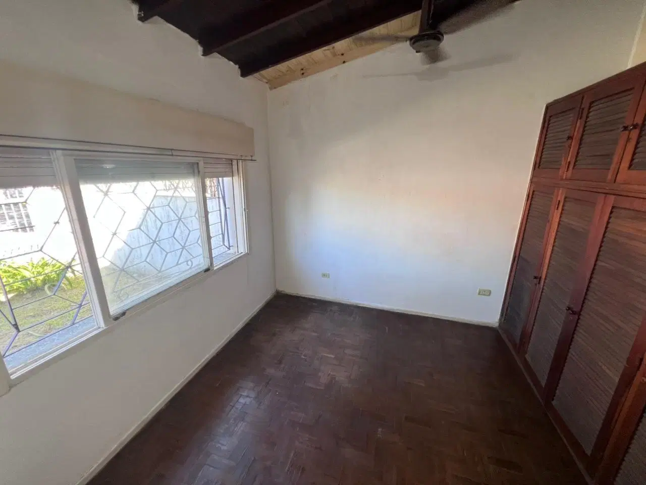 PH tipo Casa con cochera en alquiler, Lanús 2
