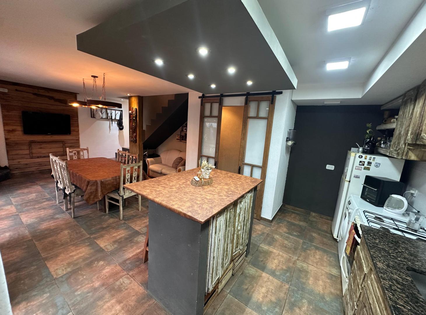 Foto de PH de 110 m² con 2 dormitorios en venta en Lanús Este, imagen 4
