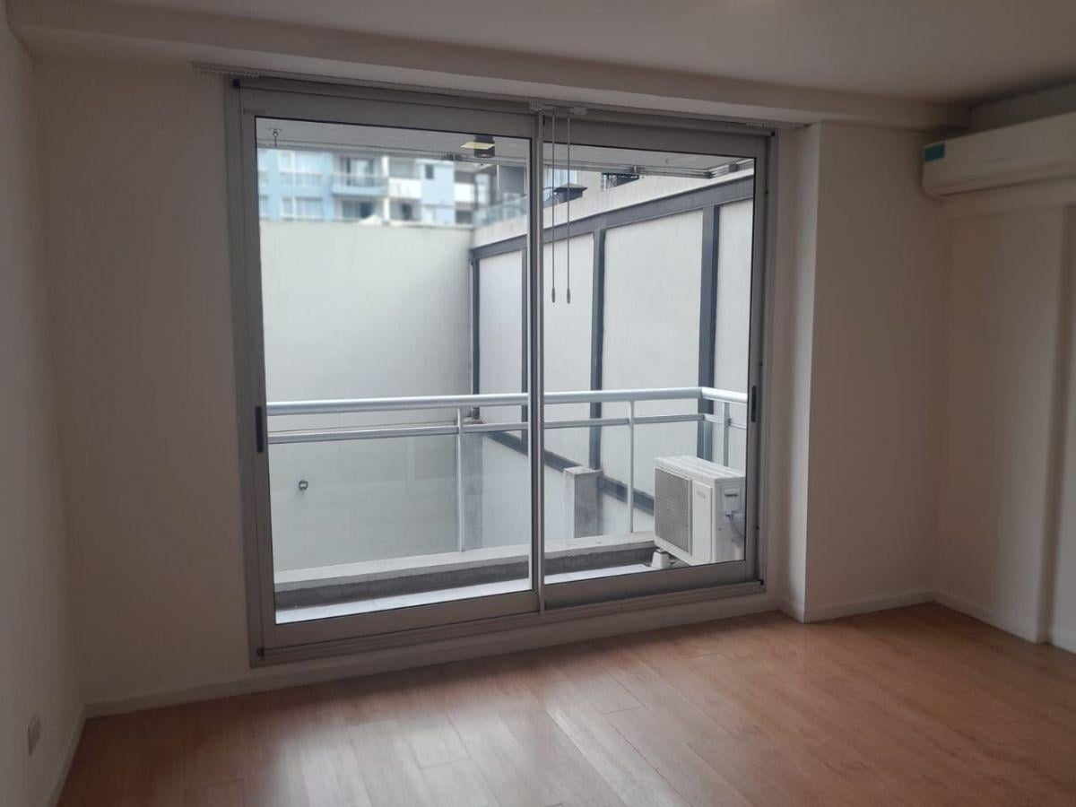 Foto de Oficinas comerciales ( ALQUILADAS CON RENTA ) de 200 m² en venta en, imagen 3