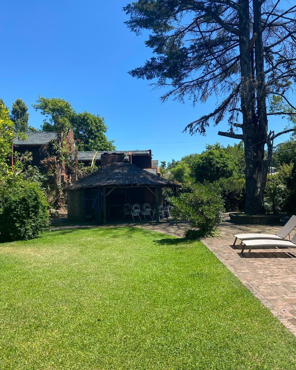 Excelente Lote con Casa a Demoler - Lomas de San Isidro - Zona Jockey 3