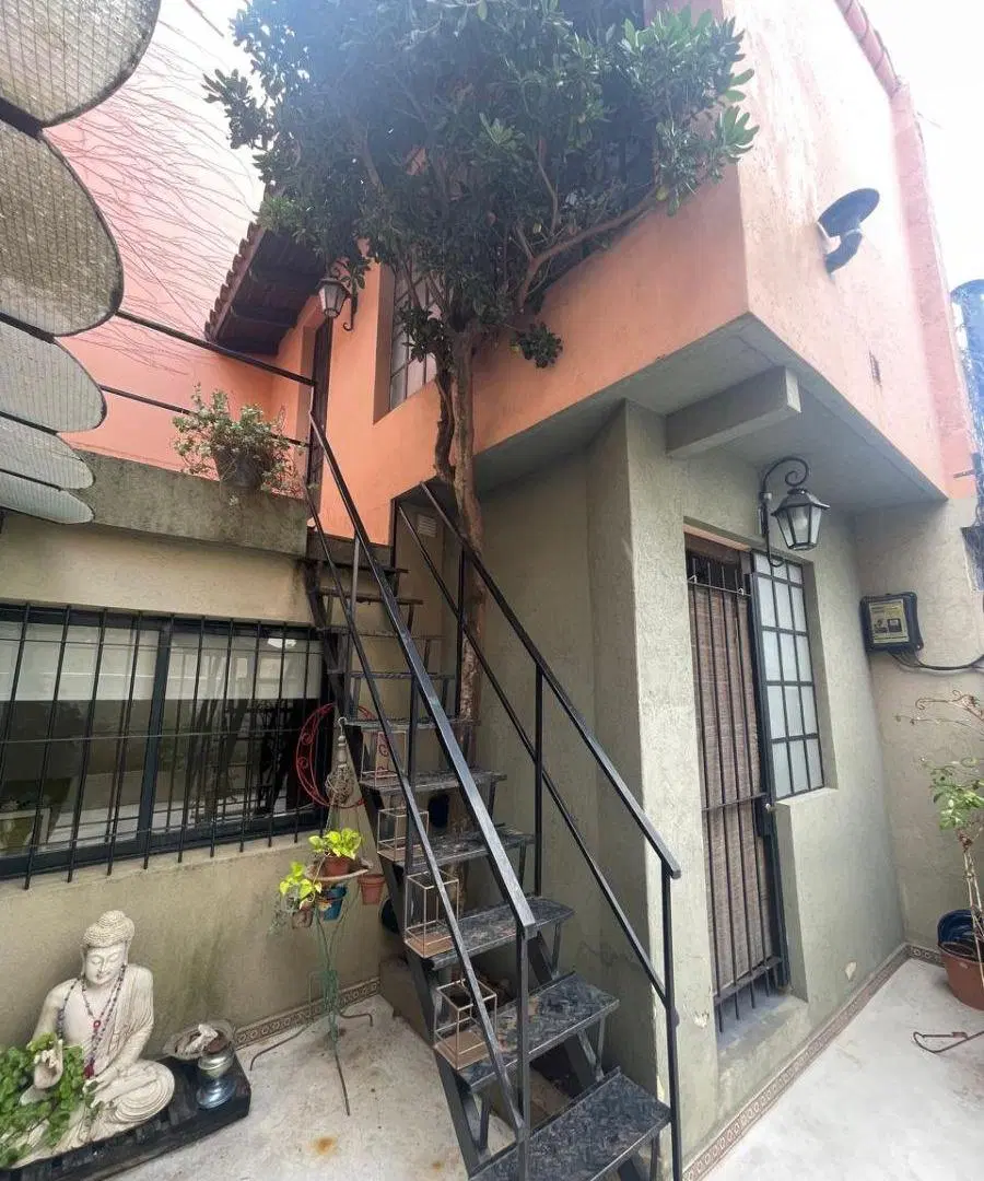 Impecable Casa en Martínez, 3 dorm., 3 plantas, reciclado – Ubicación Estratégica y Funcionalidad 3