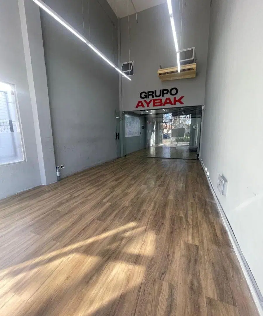 local comercial en excelente ubicación y centro comercial 8