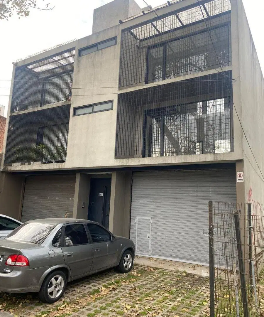 OFICINA EN ALQUILER - LOMAS DE SAN ISIDRO 4