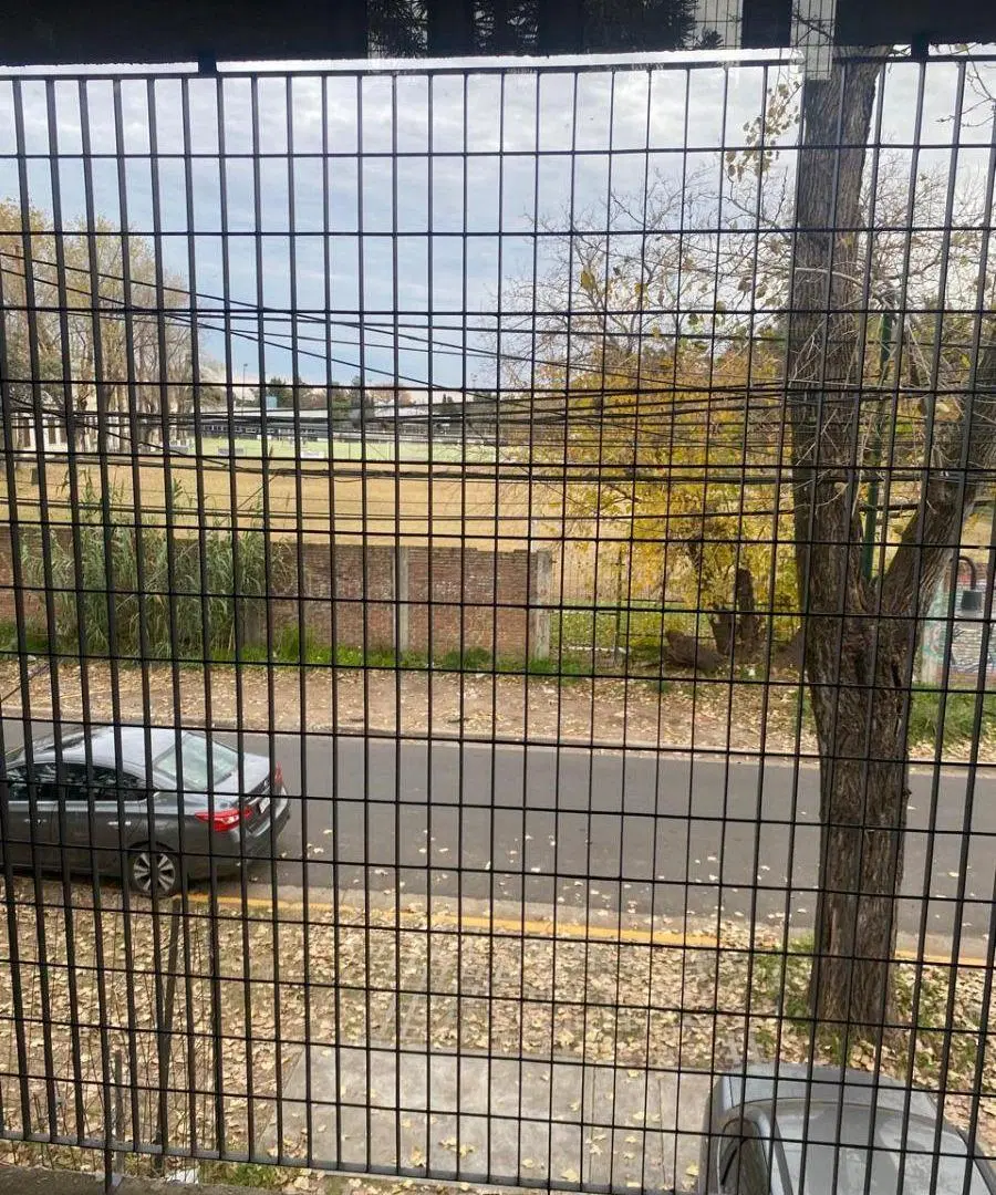 OFICINA EN ALQUILER - LOMAS DE SAN ISIDRO 7