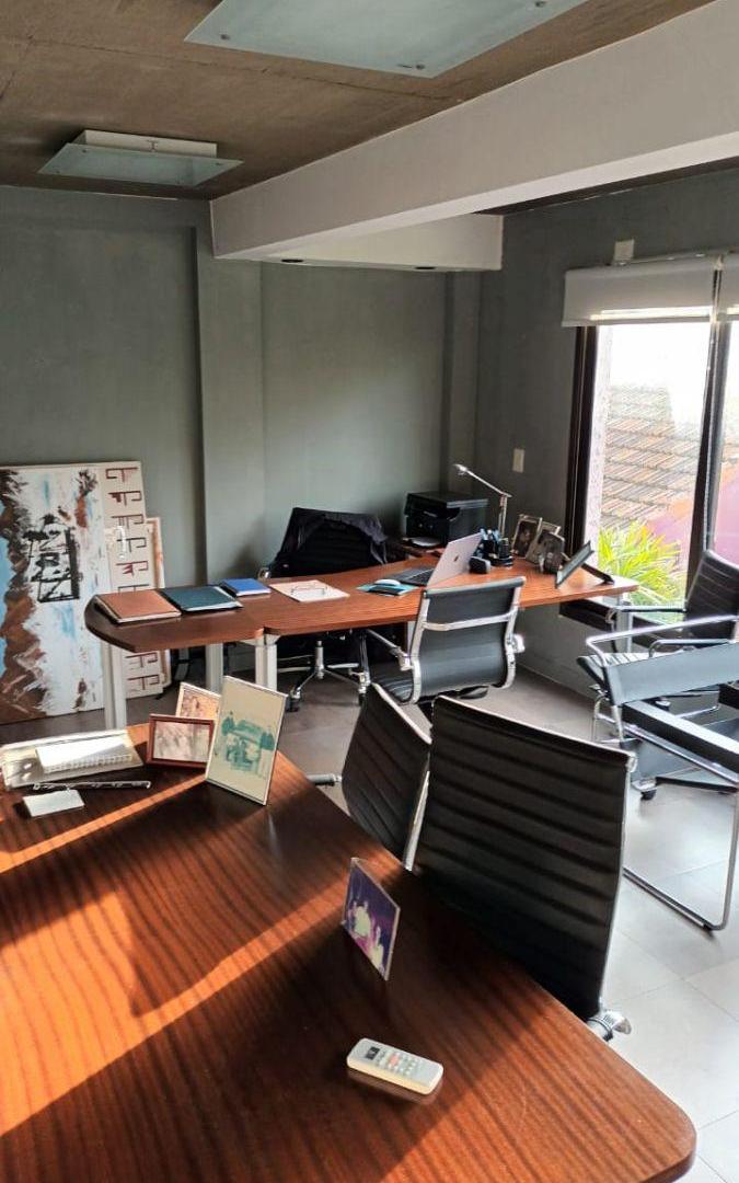 Foto de EDIFICIO EN VENTA EN PLENO CORAZON DE LOMAS DE SAN ISIDRO, imagen 3