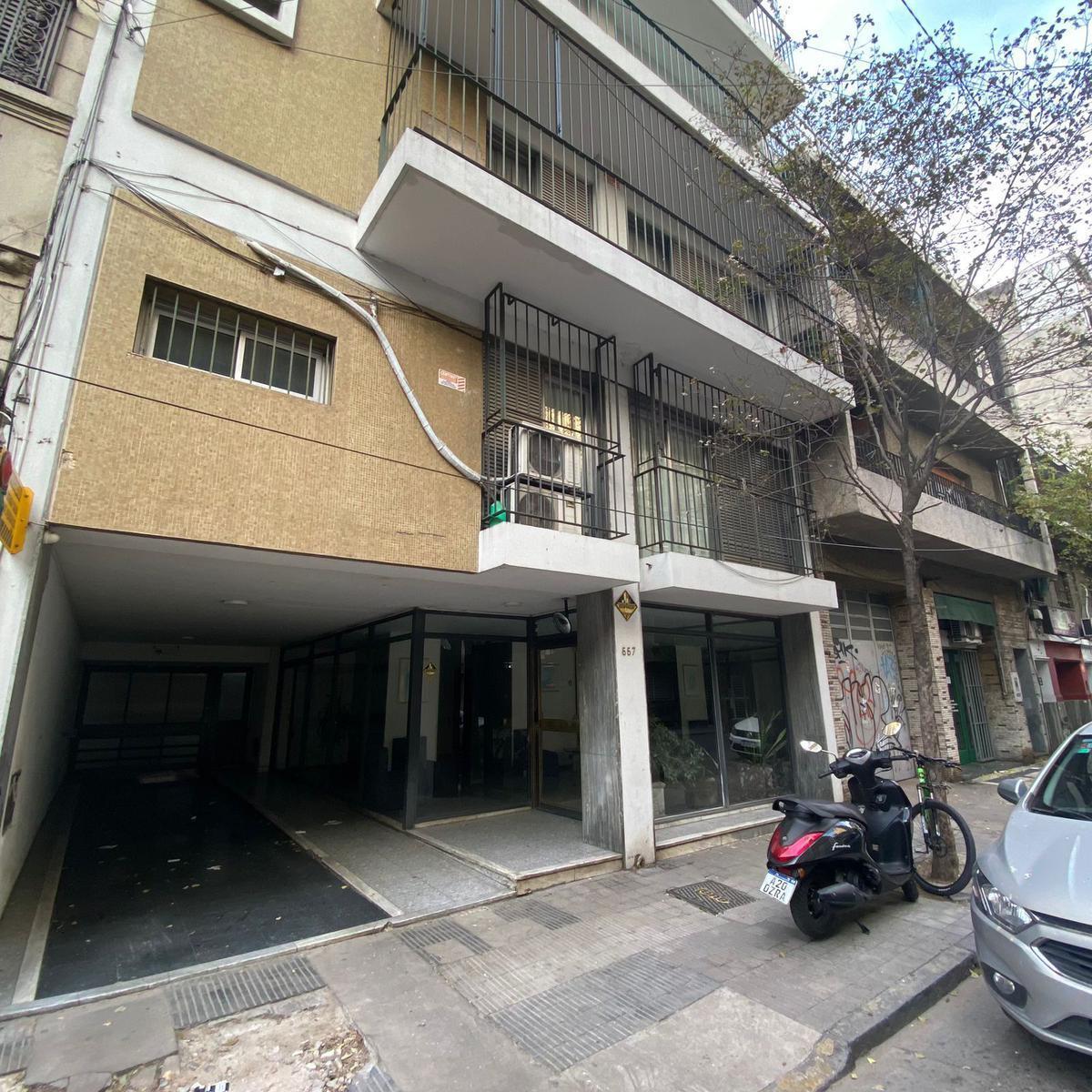 Venta Departamento Piso Exclusivo Tres Dorm. - Centro Rio 1