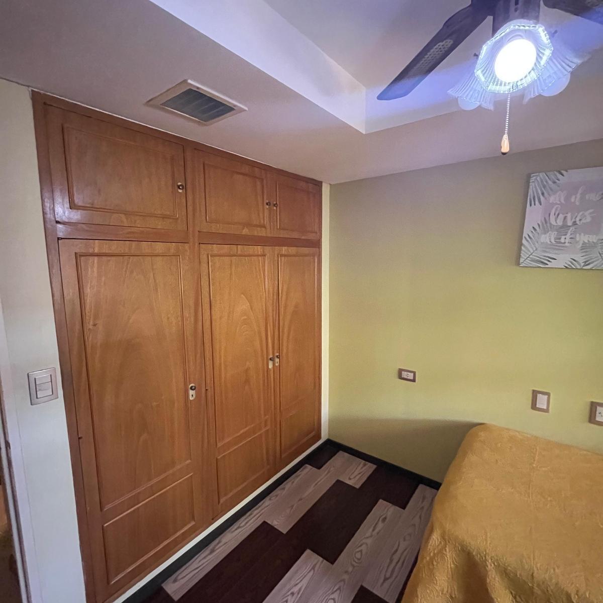 Venta Casa Tres Dorm. en Arroyito 4