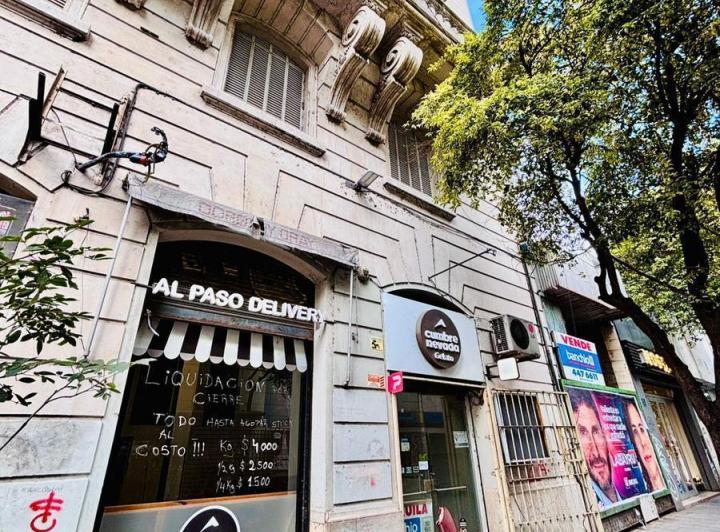 Venta Amplio Local Comercial - Peatonal Cordoba