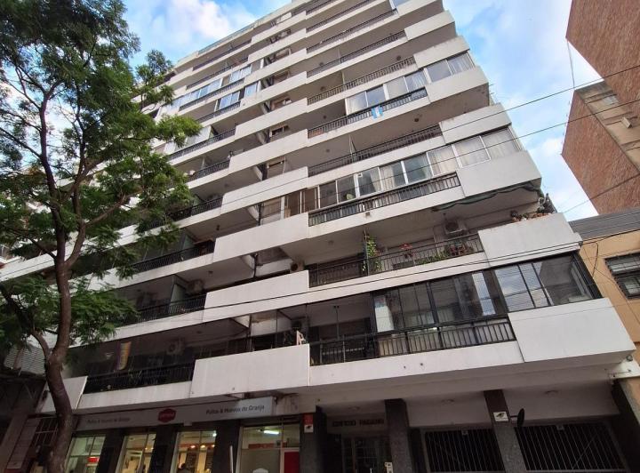 Venta Departamento 2 Dormitorios Balcón al frente - Barrio Martin