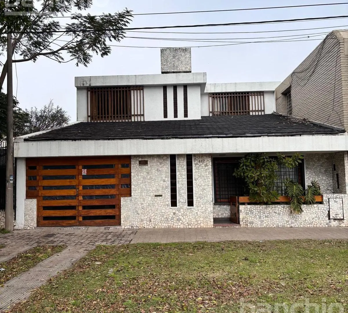 Venta Terreno Excepcional 400 mt2 en Abasto 3