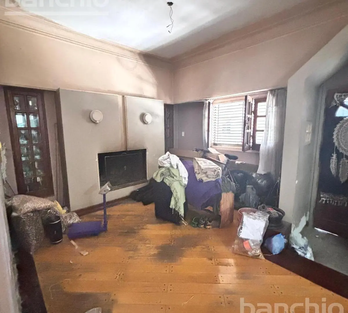 Venta Casa 2 Dormitorios en Abasto 4
