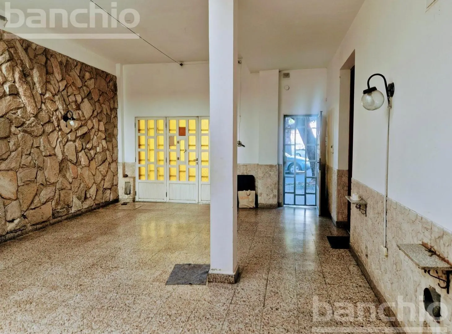 Venta Casa 3 Dormitorios  - Con Cochera 5