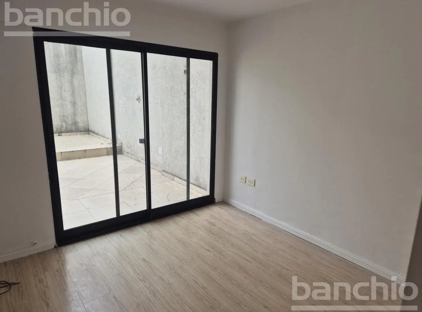 Departamento 1 Dormitorio   patio - Rep.De La Sexta 3