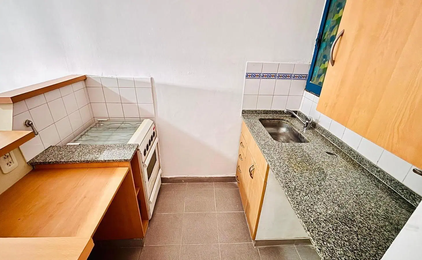 Venta Departamento 1 Dormitorio Con Patio en Abasto 4