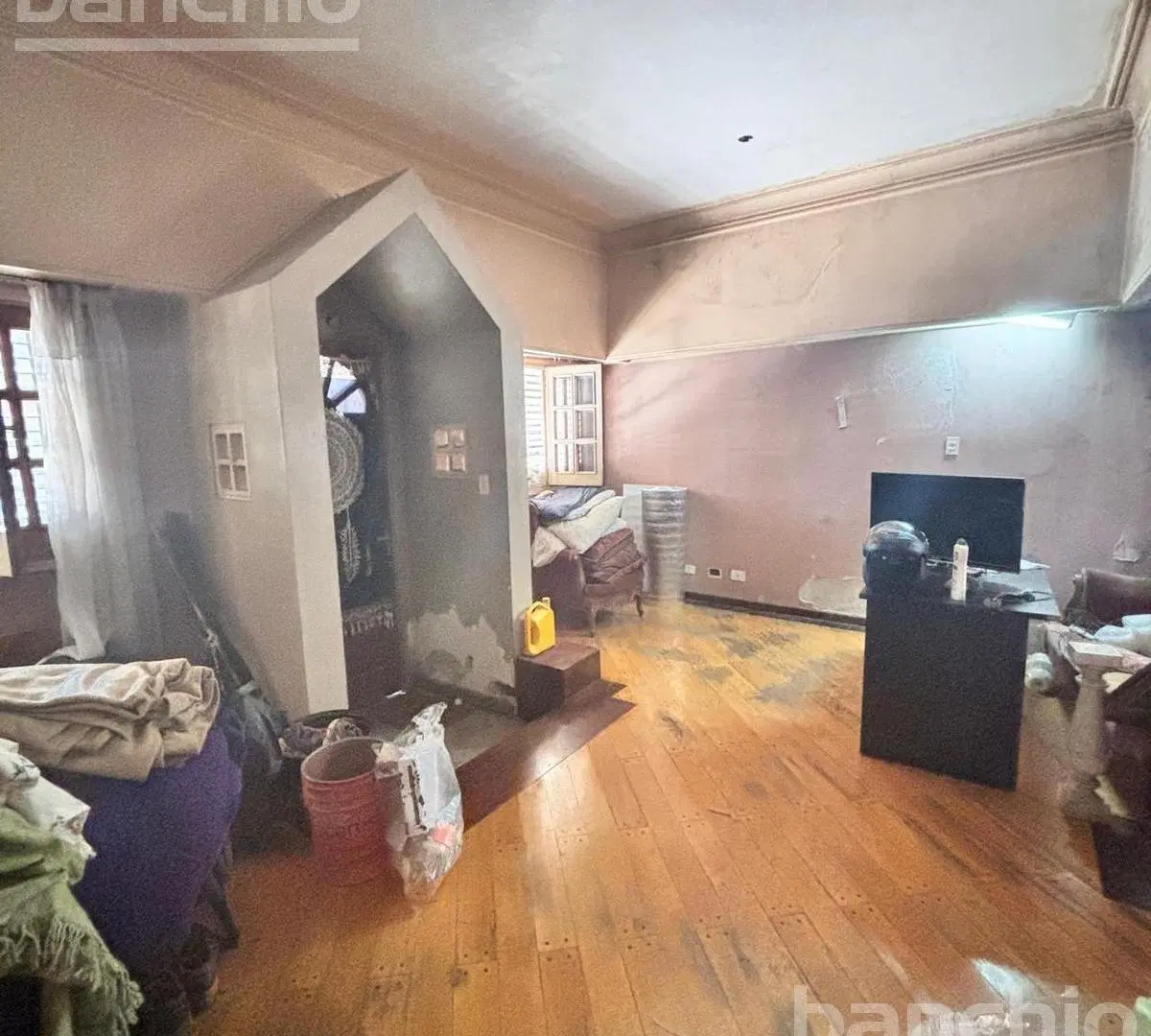 Venta Casa 2 Dormitorios en Abasto 4