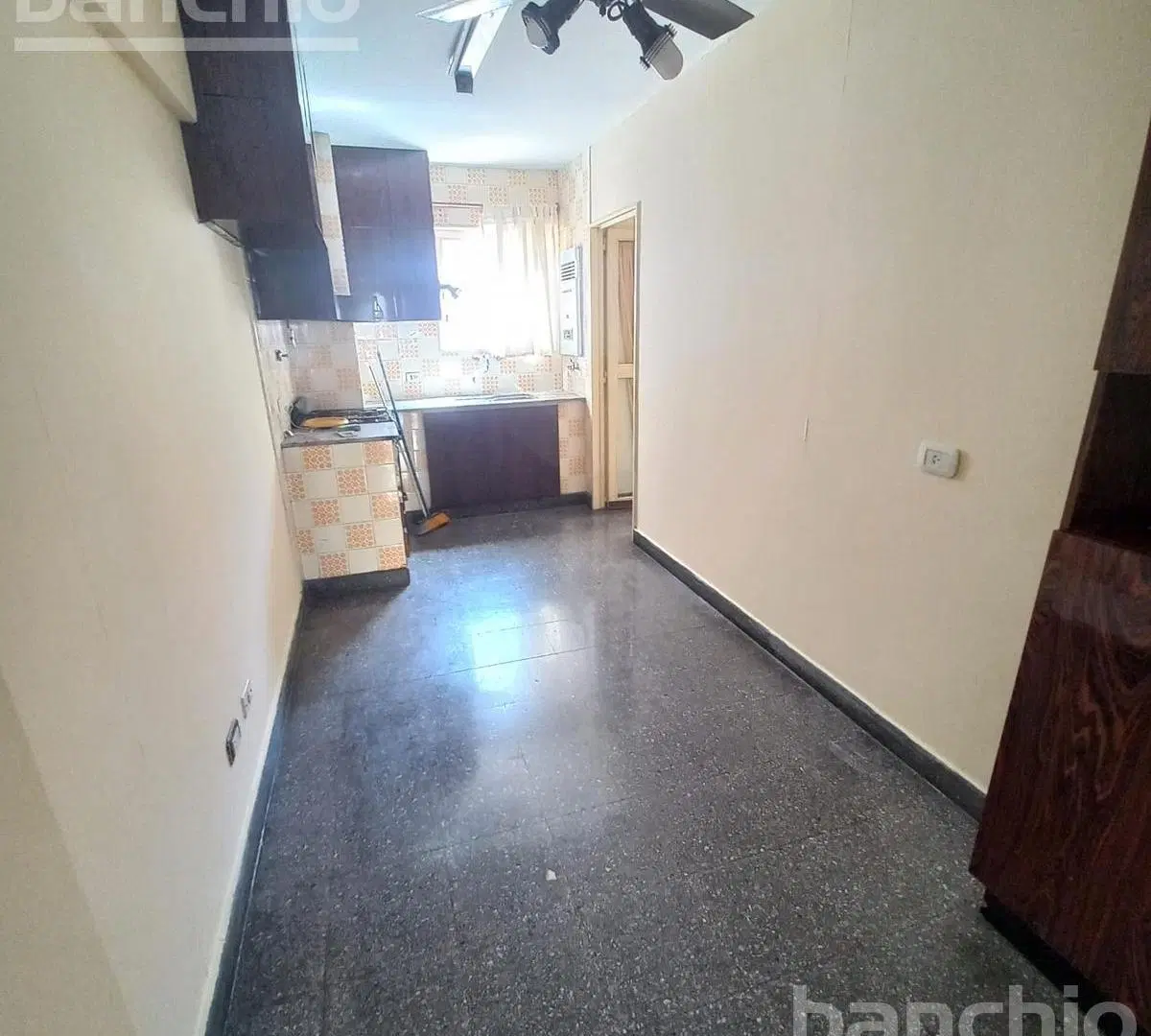 Departamento en alquiler de 2 dormitorios con cochera 3