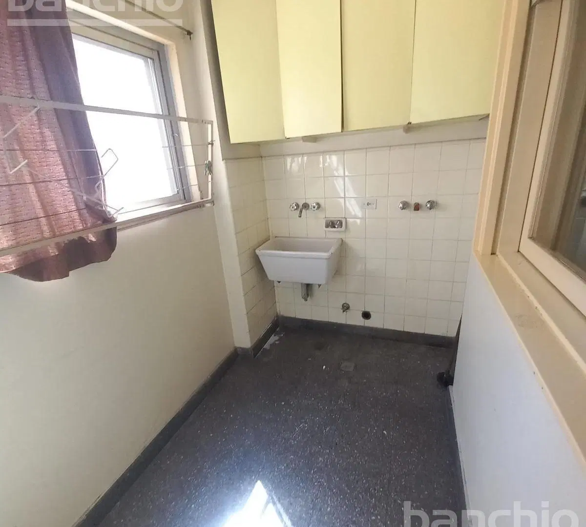 Departamento en alquiler de 2 dormitorios con cochera 2