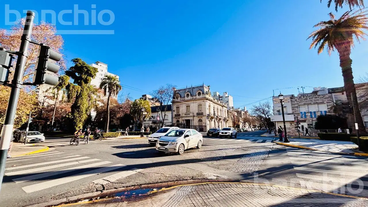 Venta Departamento Semipiso 2 dormitorios - Centro Rio 1