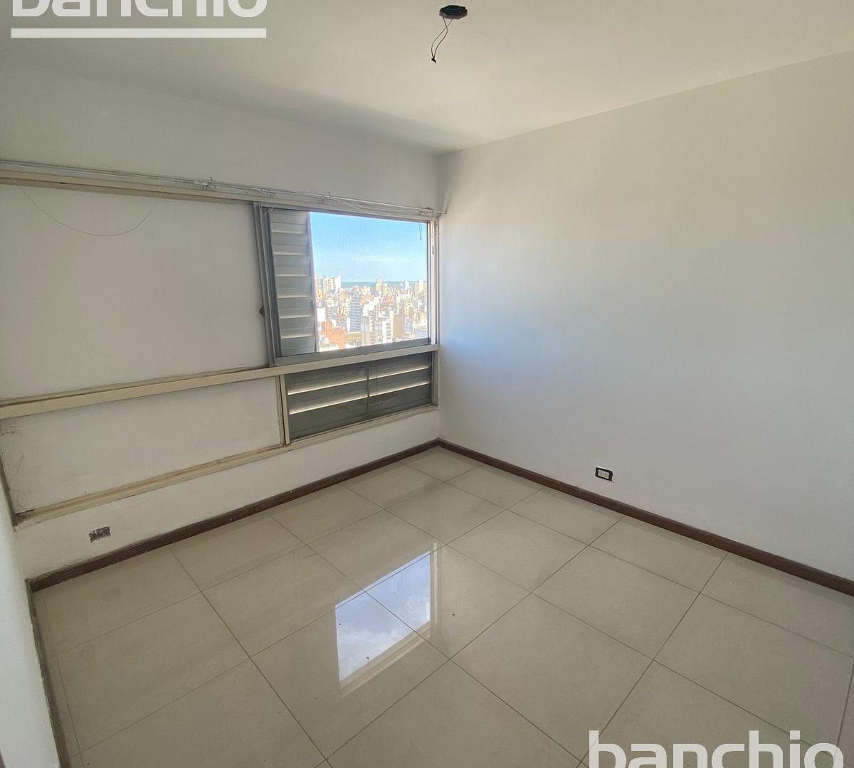Foto de Venta Departamento Dos Dormitorios Zona Monumento, imagen 3