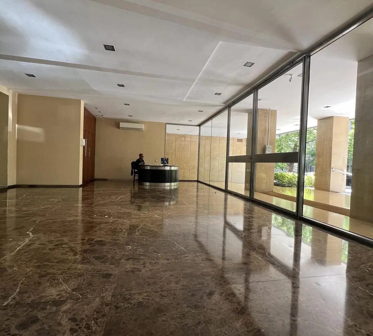 DEPARTAMENTO VENTA 3 AMBIENTES RECOLETA COCHERA Y DEPENDENCIA 2