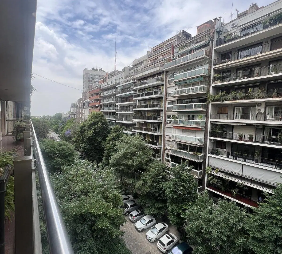 DEPARTAMENTO VENTA 4 AMBIENTES EN RECOLETA BALCON Y COCHERA 4