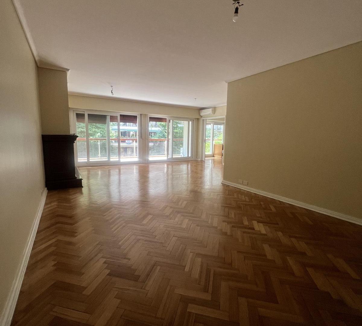 Foto de DEPARTAMENTO VENTA 5 AMBIENTES RECOLETA BALCÓN TERRAZA Y COCHERA, imagen 2