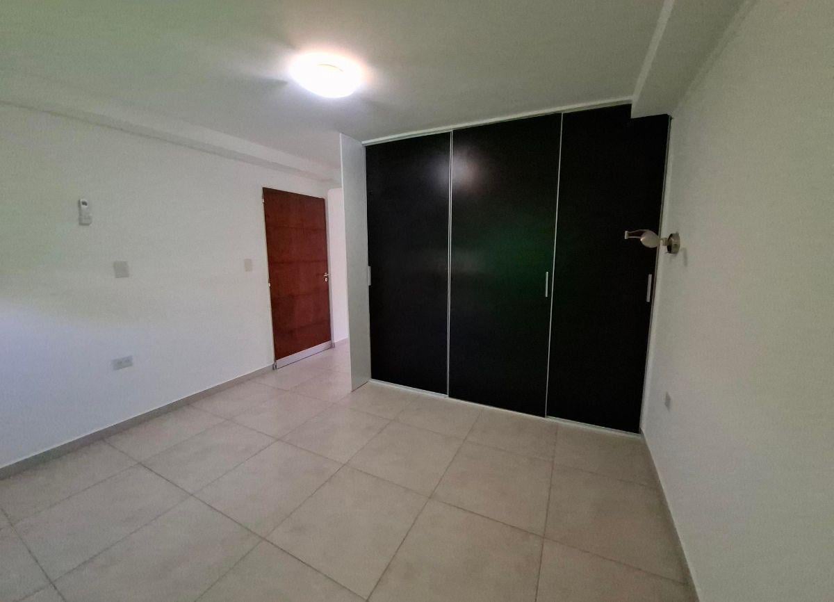 Foto de ALQUILO DEPARTAMENTO 1 DORM .Pleno Centro Nqn, imagen 4