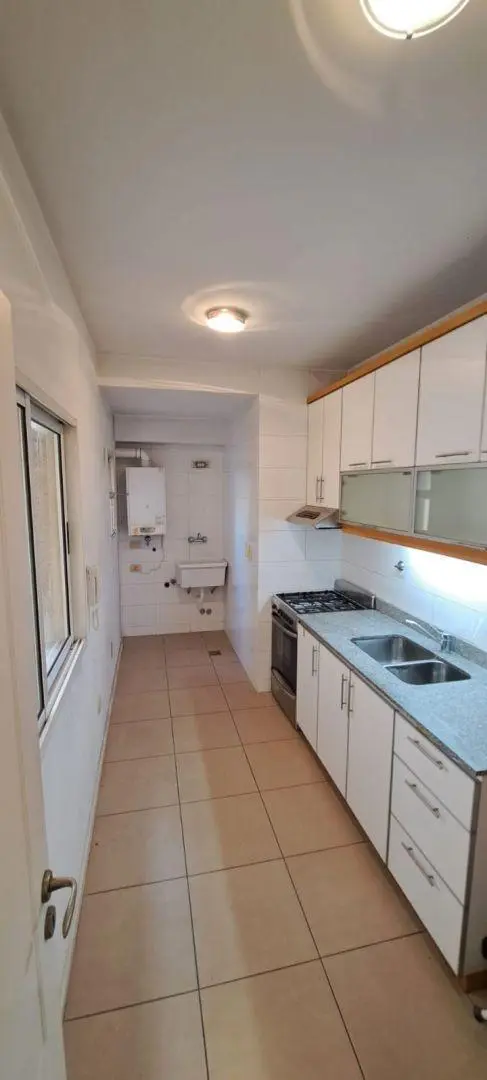 Departamento 3 ambientes. | THOMPSON al 700 5