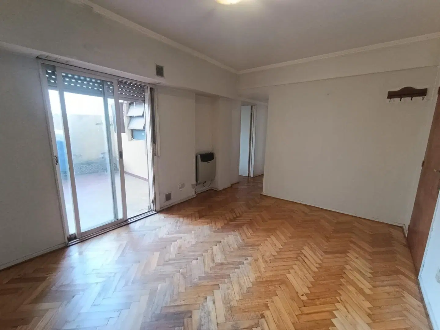Departamento 2 ambientes con patio 1