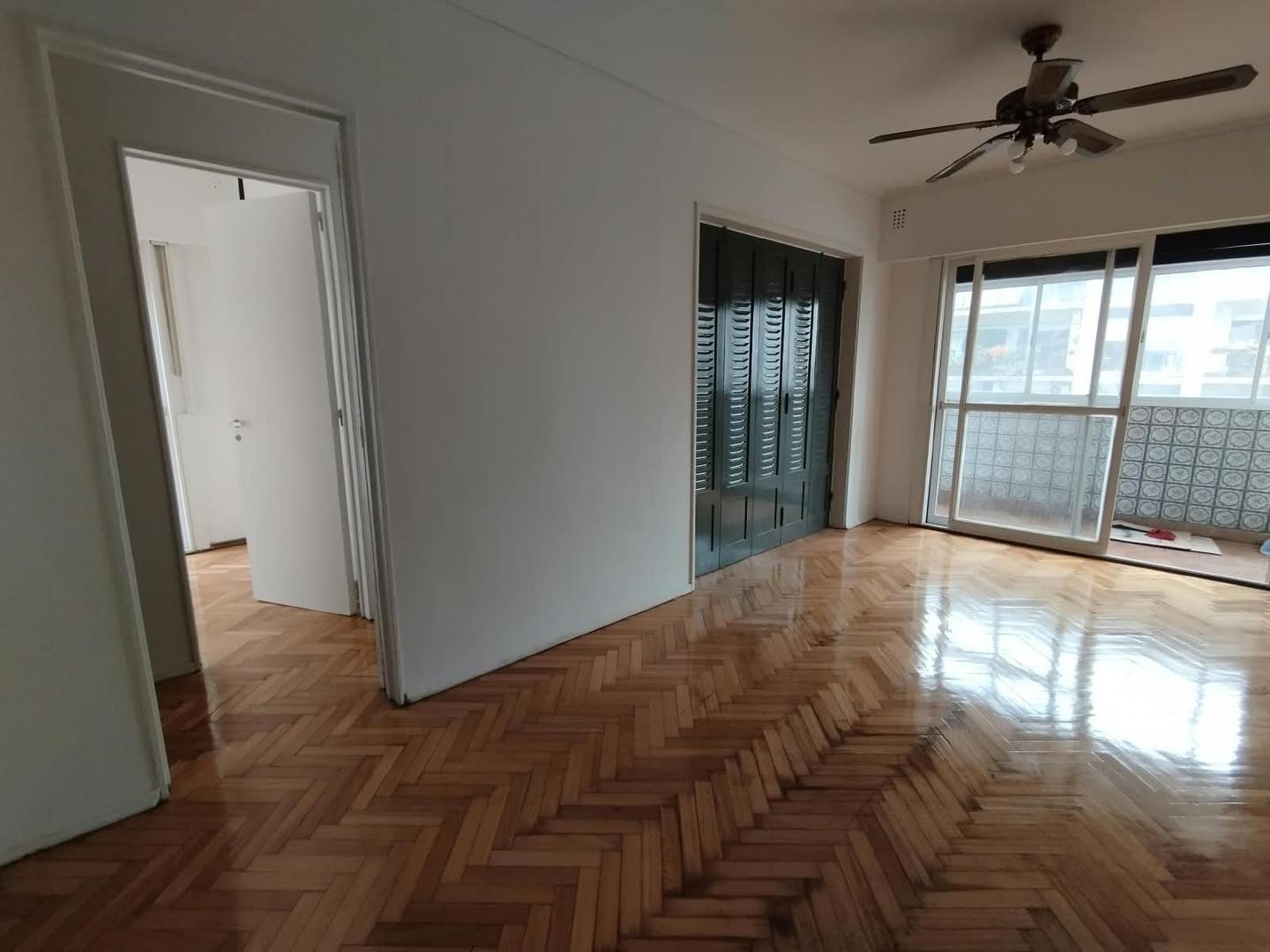 Foto de Hermoso departamento 3 ambientes con balcon, imagen 2