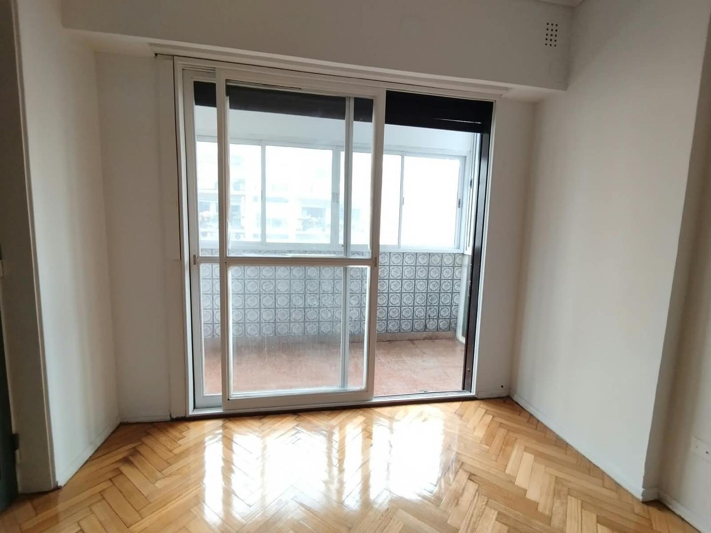 Foto de Hermoso departamento 3 ambientes con balcon, imagen 5