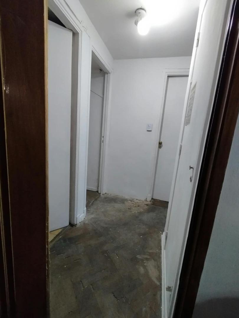 Foto de Departamento 3 ambientes y dependencia. Contrafrente. Balcon, imagen 3