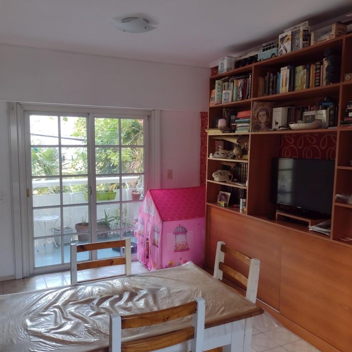 Foto de Departamento al frente en muy buen estado, imagen 2