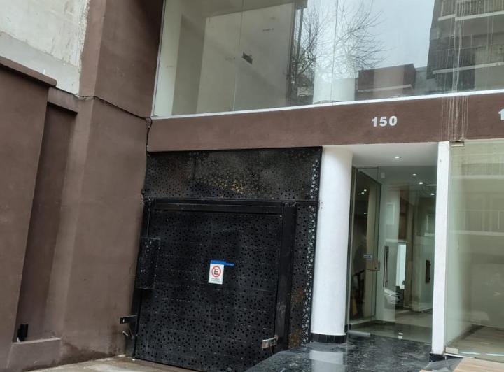 Departamento en  BUEN ESTADO AL FRENTE