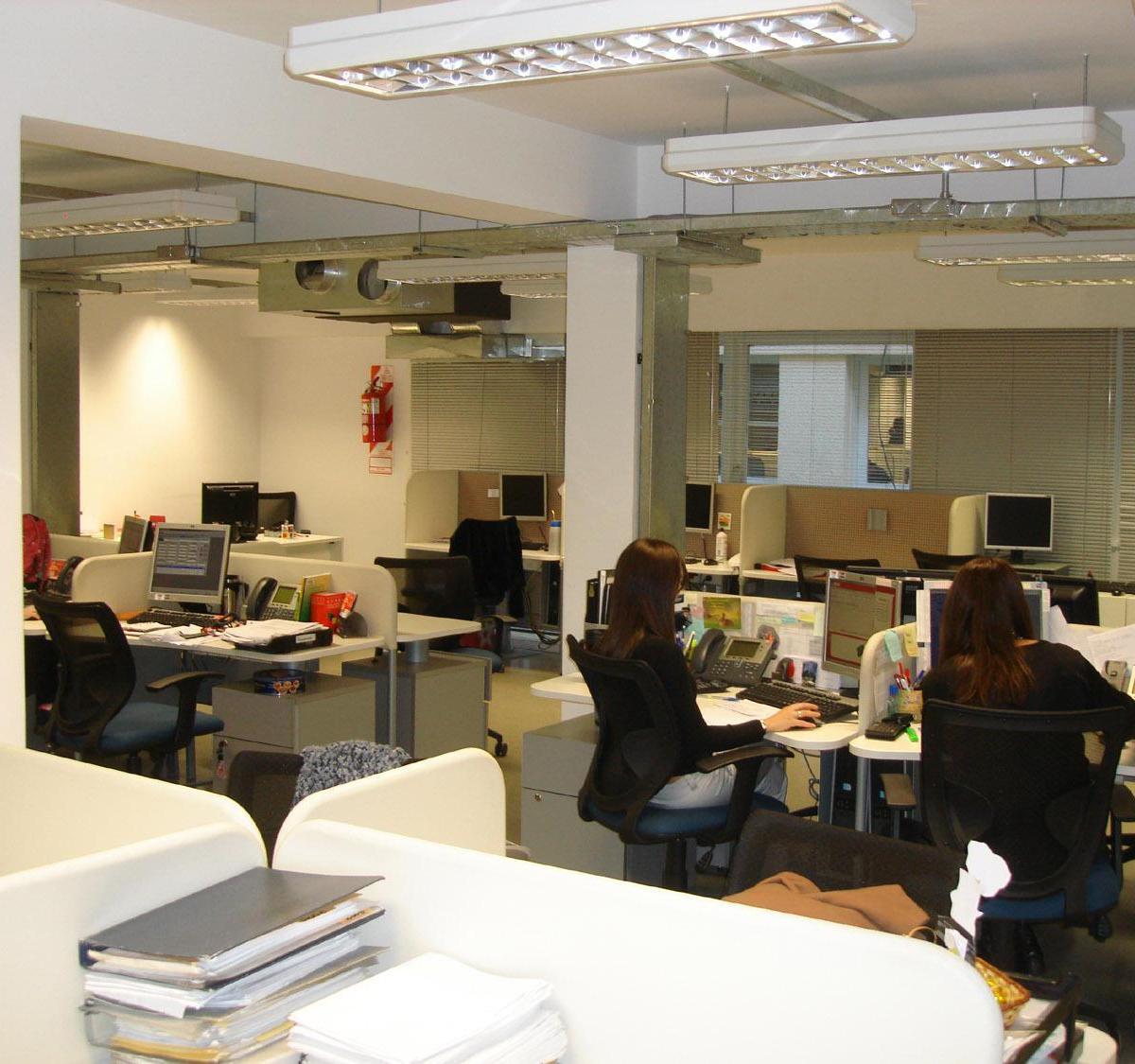 Piso de Oficina de 480, 670 o 1150 m² 3